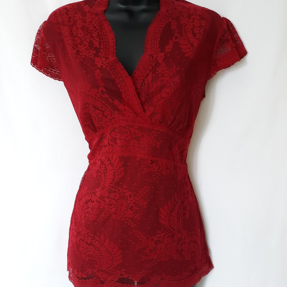 New York & Company red lace cross over top